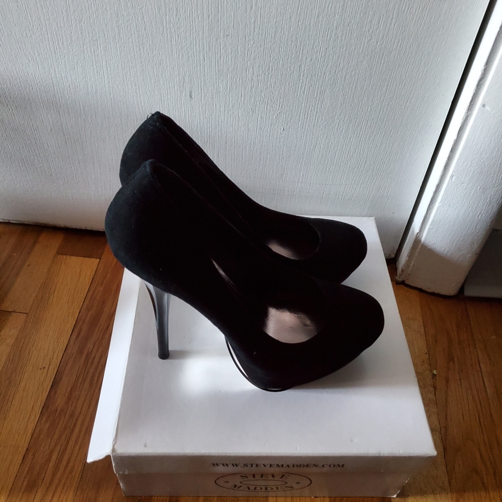 Steve Madden Suede Stiletto Pumps